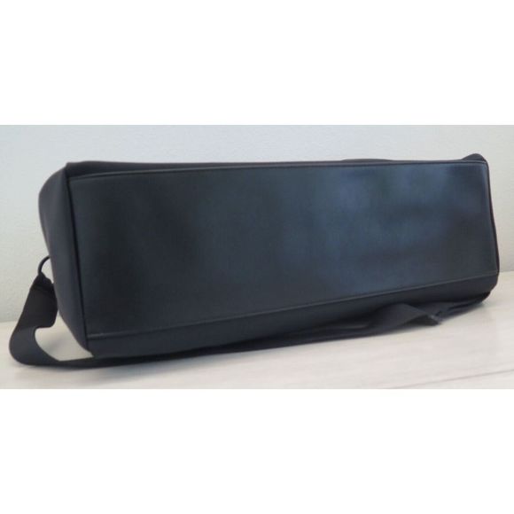 Tommy Hilfiger 69J6551 001 Unisex Black Weekender Gym Duffle Bag $148 - Picture 7 of 15